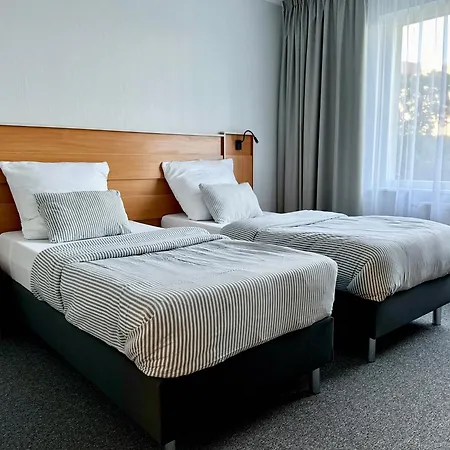 Bed & Breakfast Karat 4*