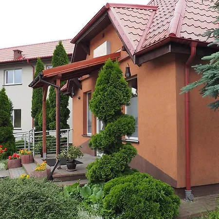 Bed & Breakfast Karat 4*